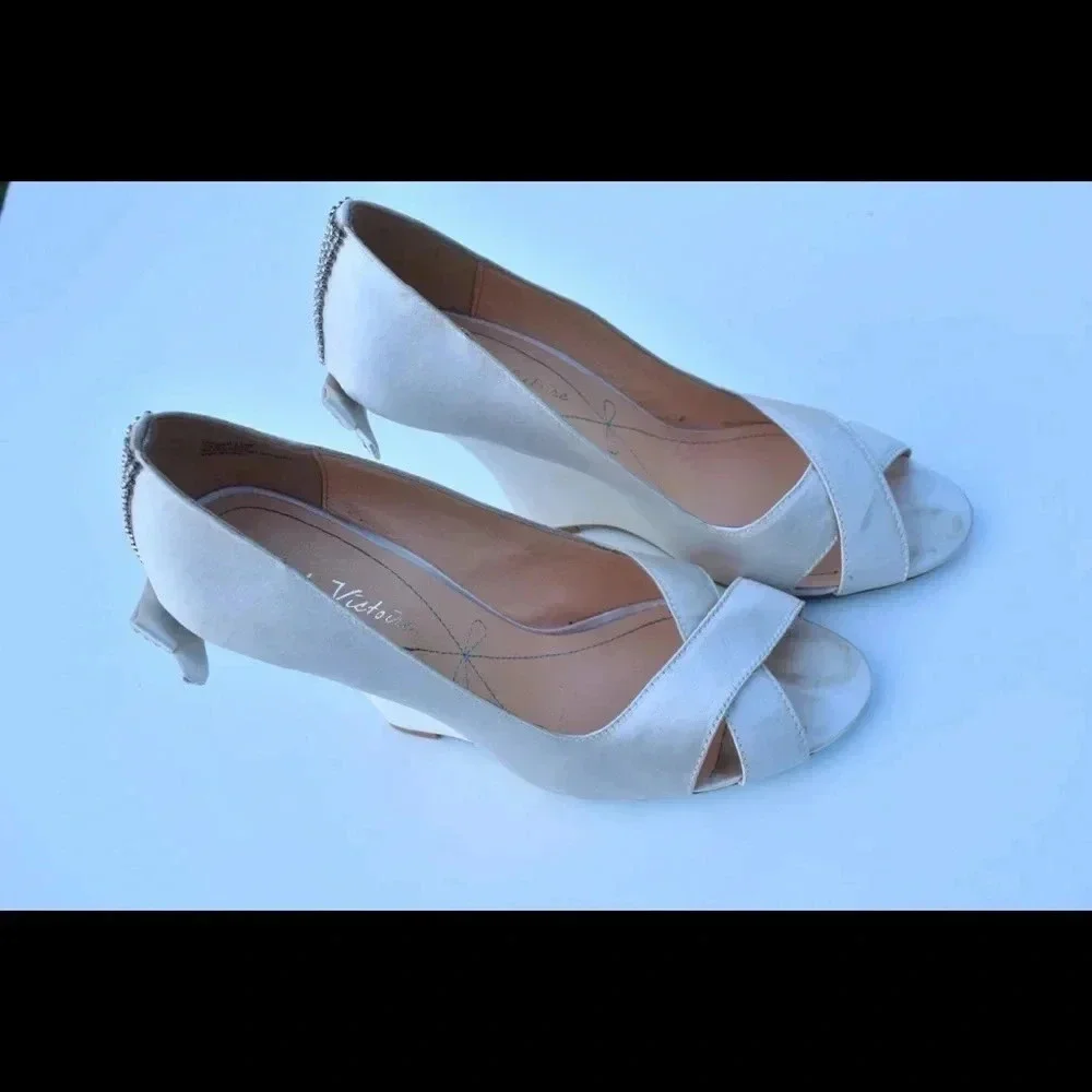 Pour La Victoire Cordelia wedges